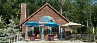 Waterfront close to Traverse City, Kayaks, Row Boat, Firepit, Dog ok, 8pl