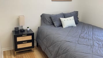 3 bedrooms, desk, free WiFi, bed sheets