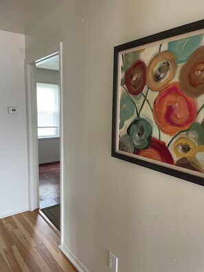 Interior - Cozy 3 Bedroom in Owosso close to hospital and Curwood Castle. (Owosso)