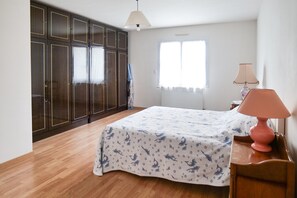 3 soverom, strykejern/-brett og wi-fi (inkludert)