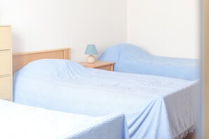 3 chambres, fer et planche Ă repasser, Wi-Fi gratuit, draps fournis