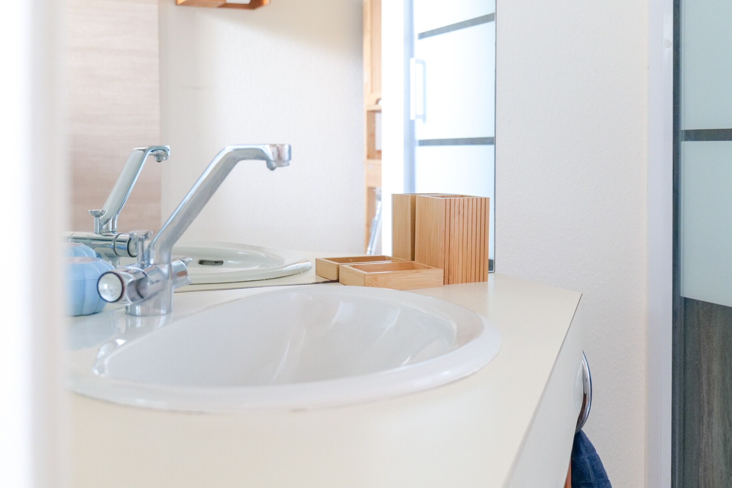 Douche, serviettes fournies