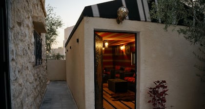 Mansi Residence
