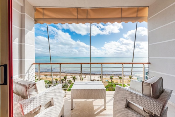 Superior Apartment | Terrace/patio - Vollga Luxury Seafront Suite (Durrës)