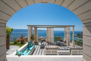 Property grounds - Casa GENI with a heated pool, 3 bedrooms, an organic garden, sea views (Borak)