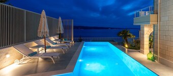 New! Casa GENI with a heated pool, 3 bedrooms, an organic garden, sea views