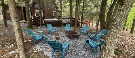 House, 4 Bedrooms | Outdoor dining