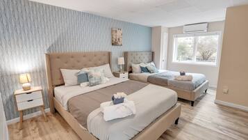 5 bedrooms, desk, laptop workspace, iron/ironing board