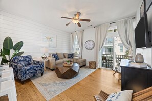 Condo, 3 Bedrooms | Living area | Smart TV