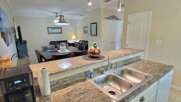 Appartement, meerdere bedden, patio, uitzicht op tuin (Los Cabos II #4) | Interieur