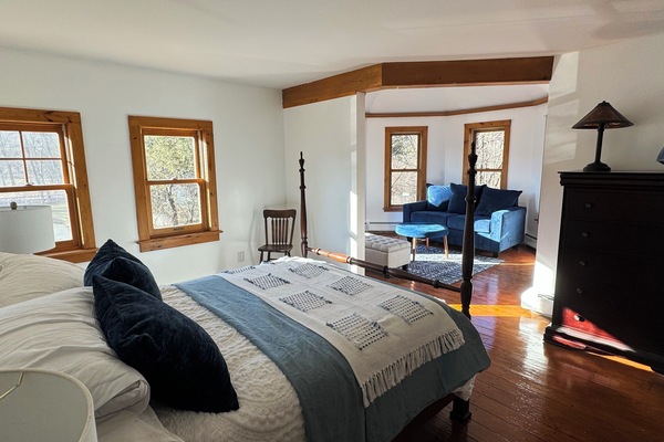 5 bedrooms, WiFi, bed sheets