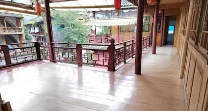Yaquan Inn