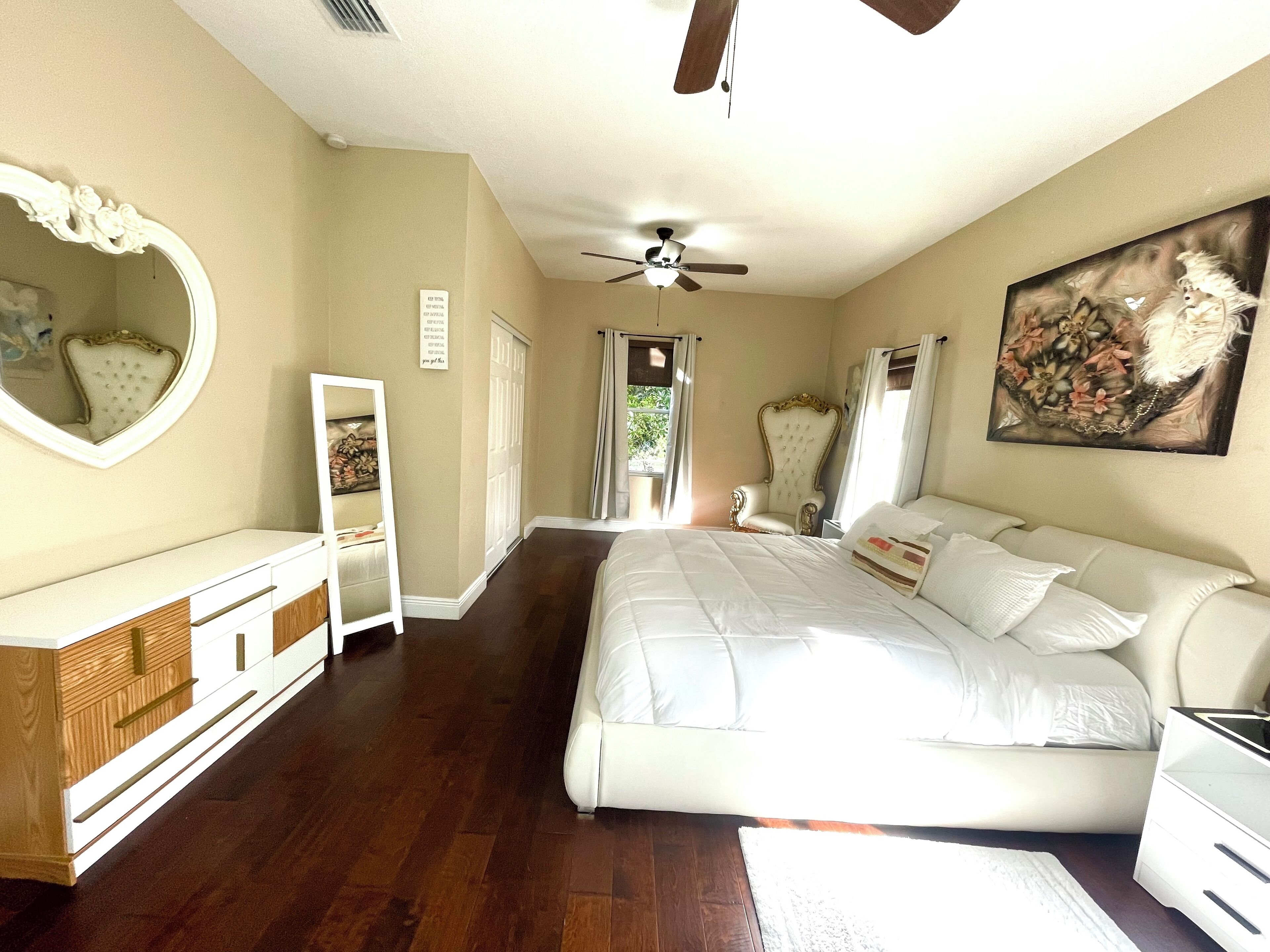 4 bedrooms, free WiFi, bed sheets