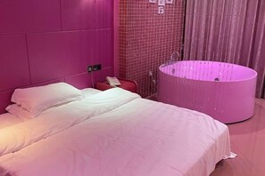 Luokittelematon kuva, 2 kautta 22, painike