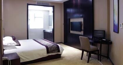 Poyang Yishang · Wanjing Business Hotel