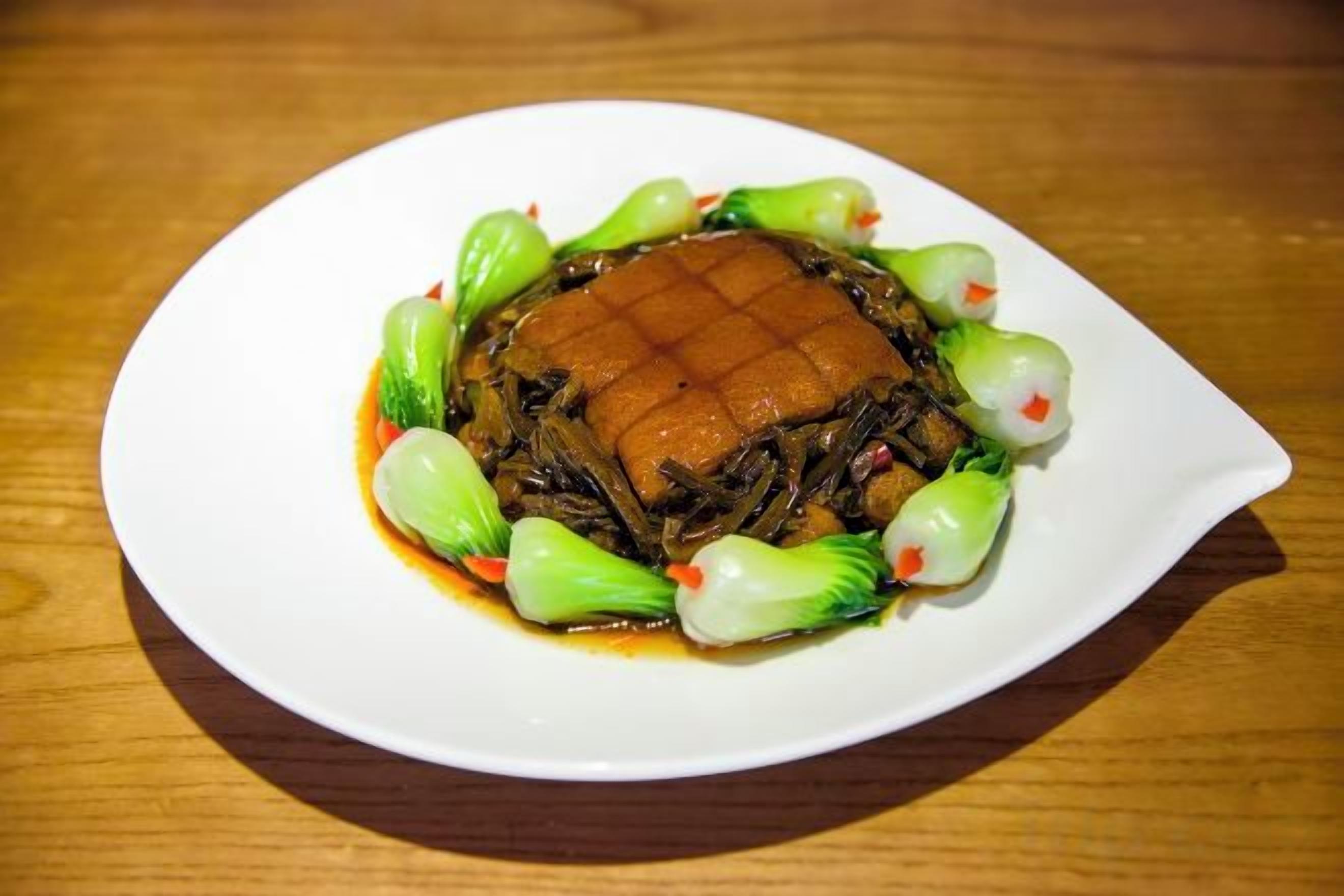 Makanan dan minuman