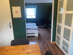 3 chambres, accès au Wi-Fi (inclus), literie fournie