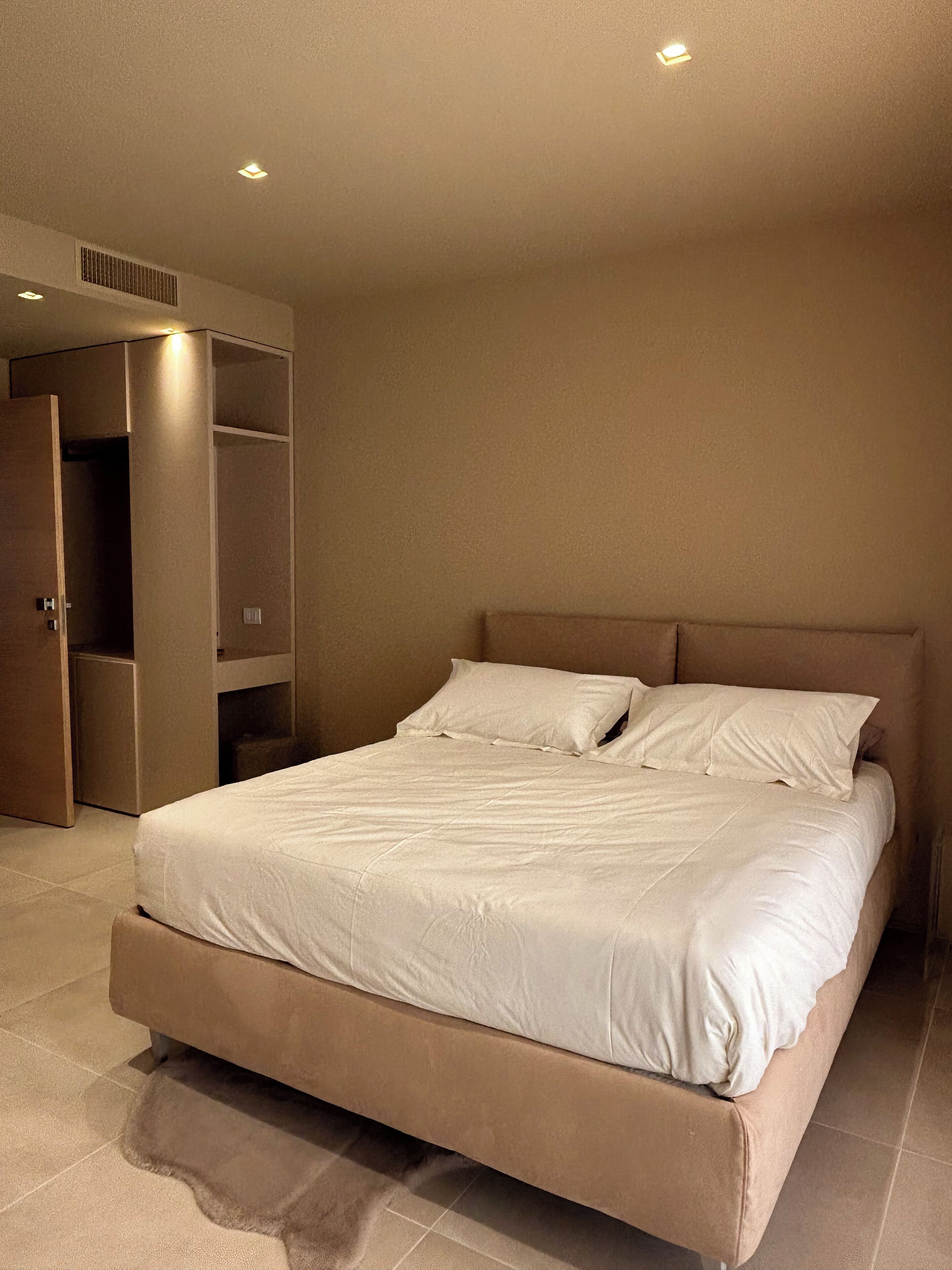 1 Schlafzimmer, Minibar, individuell eingerichtet, Schreibtisch