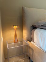 1 camera, minibar, una scrivania, Wi-Fi gratuito