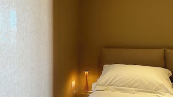 1 chambre, minibar, ameublement personnalisé, bureau