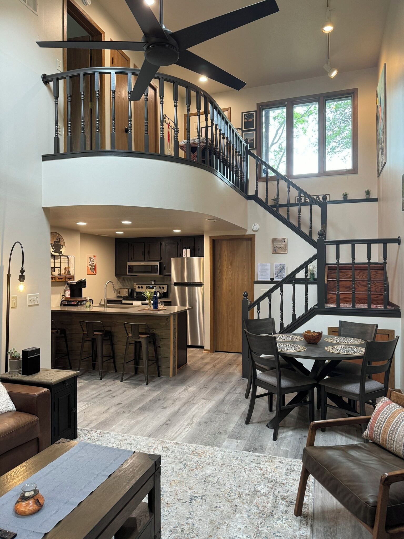 Cozy retreat in Galena Territory! Ideal stylish townhome for your getaway!  