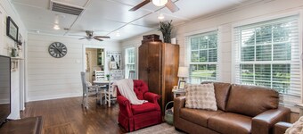 Tomball Craftman Cottage