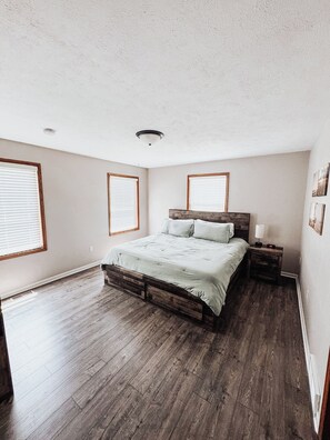 4 habitaciones, wifi gratis y ropa de cama 