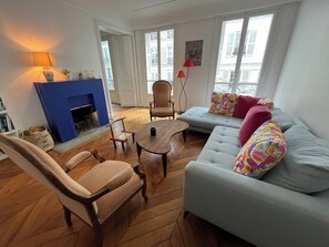 Living area - Port Royal Luxembourg garden (Paris)