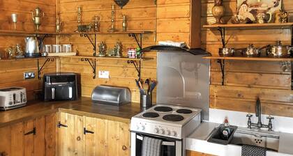 Cow Boy Cabin - UK47145