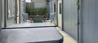 Cow Boy Cabin - UK47145