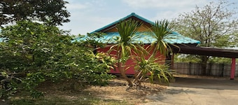 OYO 75489 Leelawadee NonPho Resort (Amnatcharoen)