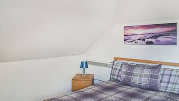 3 bedrooms, free WiFi, bed sheets