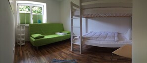 3 chambres, bureau, fer et planche à repasser, Wi-Fi gratuit