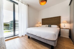 2 slaapkamers, een strijkplank/strijkijzer, wifi, beddengoed