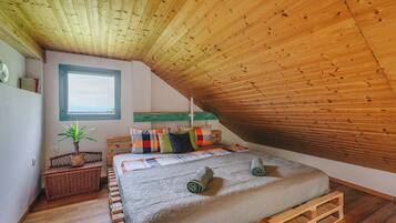 2 Schlafzimmer, Schreibtisch, Reisekinderbett, kostenloses WLAN