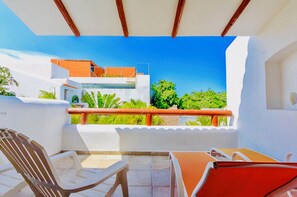 Villa, 3 Bedrooms, Balcony, Garden View | Balcony
