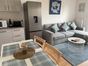 Smart TV - Appartement Cosy : Paris/cdg/ Parking Prive (Le Blanc-Mesnil)