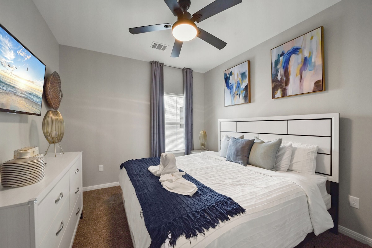 Photo 18 of Brand new home 3bd
close to Medical Center/Convention Ctr / Stadiums