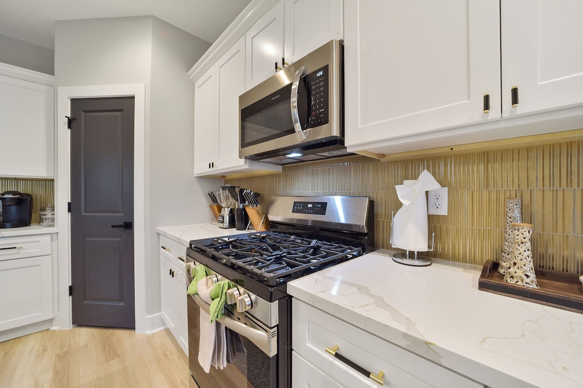 Photo 10 of Brand new home 3bd
close to Medical Center/Convention Ctr / Stadiums
