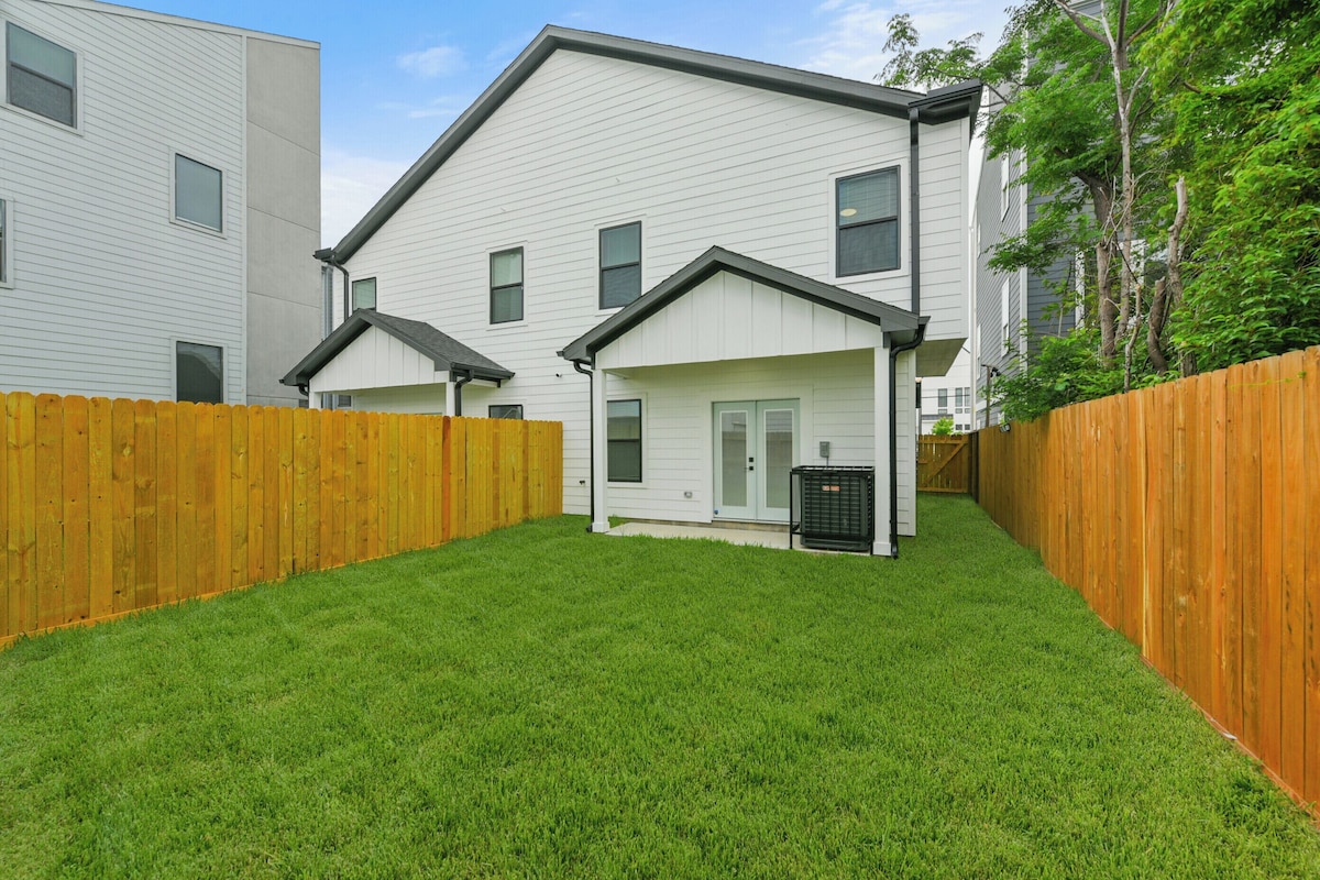 Photo 28 of Brand new home 3bd
close to Medical Center/Convention Ctr / Stadiums