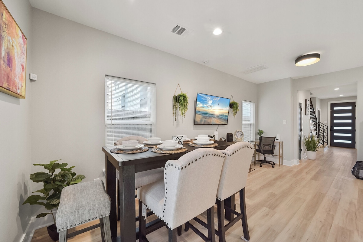 Photo 6 of Brand new home 3bd
close to Medical Center/Convention Ctr / Stadiums