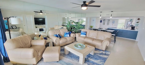 Condo, Multiple Beds, Balcony, Ocean View (Saida Tower 506) | Living area | 42-inch flat-screen TV with digital channels