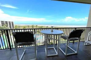Condo, varias camas, balcón, vista al océano (Saida Tower 506) | Áreas de la propiedad