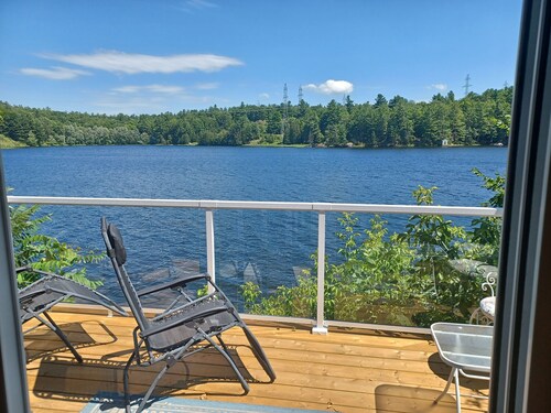 Robin's Nest.  Beach. Watersports free.  Private deck - Lake view. Couples only.