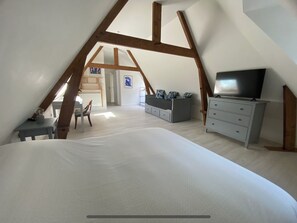 4 Schlafzimmer, Bügeleisen/Bügelbrett, WLAN, Bettwäsche
