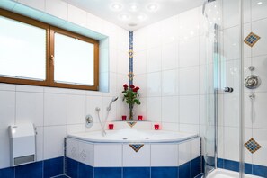 Appartement exclusif | Salle de bain | Articles de toilette (gratuits), séchoir à cheveux
