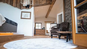 Exclusive Apartment | Living area