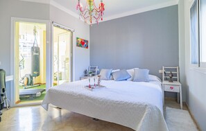 3 bedrooms, free WiFi, bed sheets