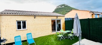 Ardèche border chalet