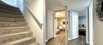 Beachy Getaway Near Newport & Beaches